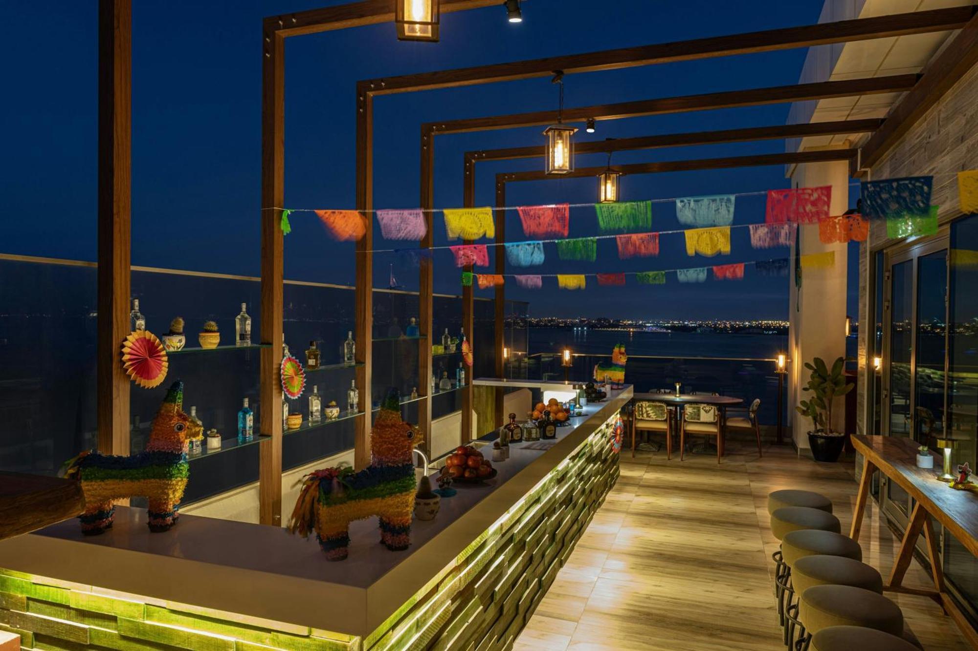 Aloft Palm Jumeirah Dubai Esterno foto